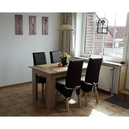 Seemoewe Comfortable Holiday Semesterbostad Norddeich (Norden)